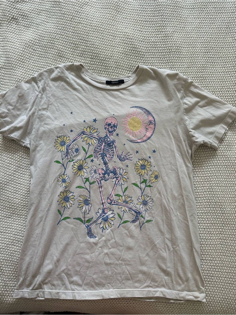 Forever 21 Off-White Skeleton & Daisy Graphic Tee with Pink Moon